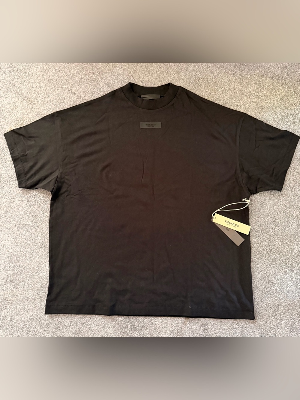 Fear of God Essentials Oversized T-Shirt Men’s Medium Black NWT